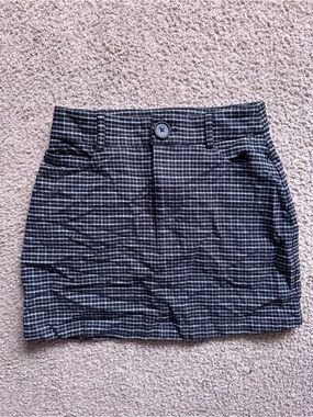 Forever 21 Black and Gray Plaid Mini Skirt